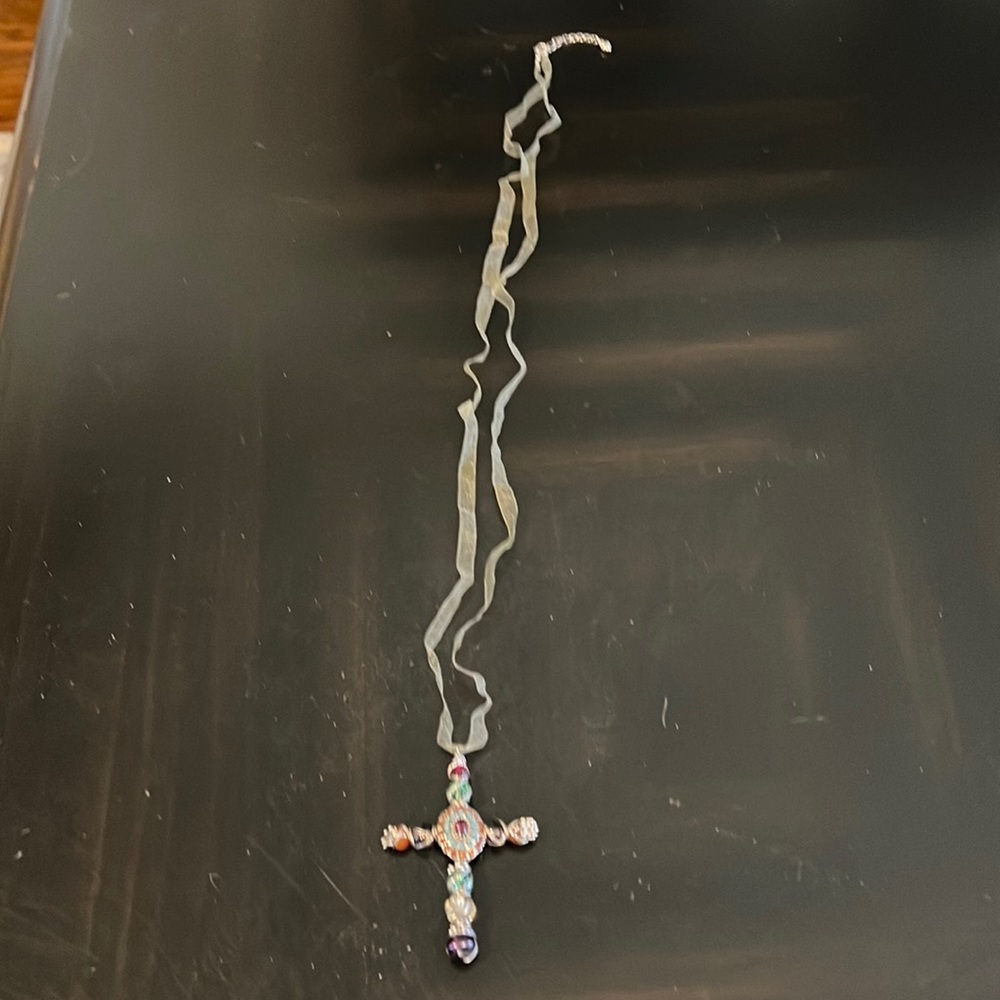 Fabulous multicolored stone and wire cross. - Picture 3 of 7